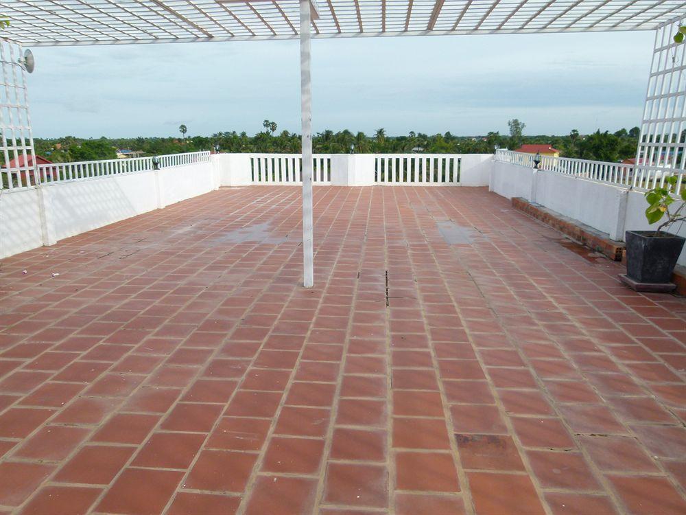 Overflow Guesthouse Siem Reap Buitenkant foto